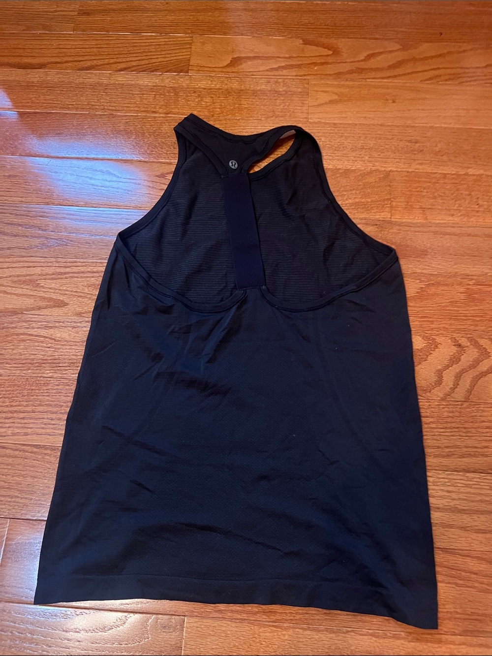 Lululemon Tank - Picture 2 of 4